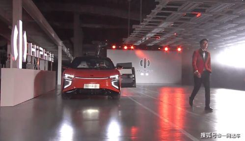 聯(lián)動(dòng)世家寶scabal,在工廠走秀,跨界營(yíng)銷(xiāo)就服高合汽車(chē)